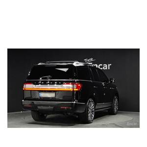 Lincoln Navigator 3.5L con Caja de Cambios Automática, Asientos de Cuero, Cámara Trasera - Modelo de Noviembre de 2021, 56,407 km - Product Image 2