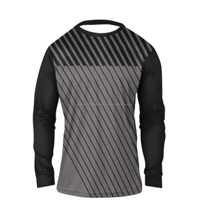 เสื้อฟุตบอลโพลีเอสเตอร์ 100% แบบสั่งทำพิเศษ พร้อมเสื้อซับใน แขนยาว ปักโลโก้ หมายเลข ชื่อ แห้งเร็ว ระบายอากาศได้ดี - Product Image 2