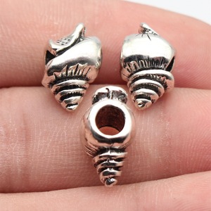 Cuentas <span class=keywords><strong>de</strong></span> Concha <span class=keywords><strong>de</strong></span> Caracol Espiral con Agujero Grande 16x9.5mm, Aleación <span class=keywords><strong>de</strong></span> Zinc Plateado Antiguo para Tejido <span class=keywords><strong>de</strong></span> Tobilleras <span class=keywords><strong>de</strong></span> Playa - Product Image 1