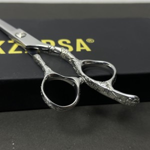 กรรไกรตัดผม 440c Dragon Scissors ด้ามจับตามหลักสรีรศาสตร์สำหรับมืออาชีพ กรรไกรตัดผมสแตนเลส อุปกรณ์ตัดผมสำหรับร้านทำผม - Product Image 2