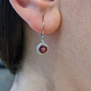 Pendientes de rubí con halo, de platino, joyería fina personalizada, pendientes de piedras preciosas de lujo, hechos a mano, hechos a pedido, de alta calidad - Product Image 3