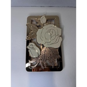 Glam Flower Shape Stainless Steel Table Mat Decorative <b>Metal</b> <b>Trivet</b> Nicely Crafted By Skilled Artisans - Product Image 1