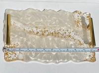 Plateau de service en résine blanc nacré avec des paillettes dorées et des poignées métalliques – Plateau décoratif de luxe fait main, organiseur de table basse