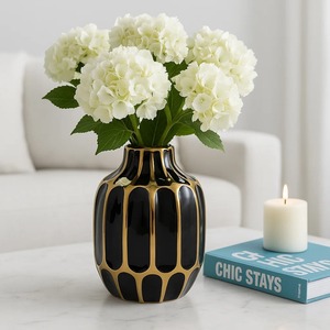 Jarrón de Mesa Moderno de Metal Negro y Dorado con Diseño Geométrico para Decoración del Hogar - Product Image 5