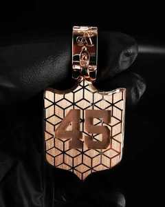Pendentif Logo de Football Personnalisé, Pendentif Bouclier en Moissanite Sertie de Diamants, Bijoux Hip Hop, Chaîne de Luxe Entièrement Sertie - Product Image 3