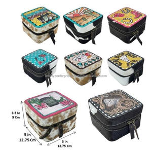 Nouvelles boîtes à bijoux de luxe mini portables en cuir de vache véritable, peintes à la main par des artisans, mignonnes et de forme carrée, pour femmes - Product Image 2