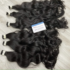 Cheveux naturels ondulés de qualité supérieure, soyeux et lisses, cuticules alignées, sans perte, prêts à être expédiés, 100% cheveux humains en lots. - Product Image 3