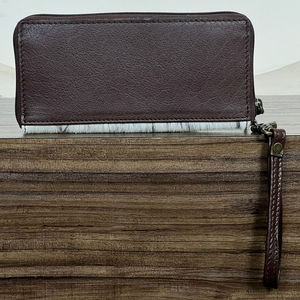 Cartera de Cuero Genuino Vintage Hecha a Mano, Bolso de Mano Marrón de Piel de Vaca con Grabado Floral Estilo Western, Cartera de Muñeca Hecha a Mano para Mujer - Product Image 5