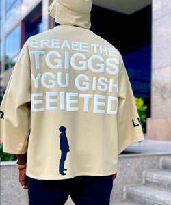 Camiseta Oversize de Streetwear para Hombre, Manga Ancha, Estilo Hip Hop, Estampado Gráfico de Hashtag, Ajuste Holgado, Urbana, Casual, Beige y Morado - Product Image 3