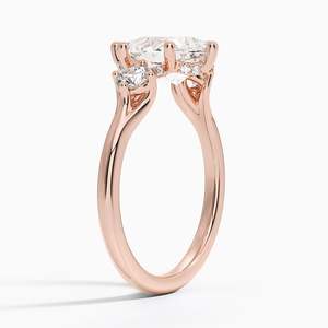 Bague de fiançailles de luxe flottante à trois pierres en diamant de laboratoire taille poire pour femme, or jaune, rose et blanc 14K et 18K, pour usage quotidien - Product Image 4