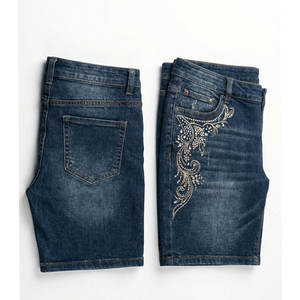 Empresa de Fabricación de Shorts de Mezclilla con Pedrería, Producción de Ropa OEM con Soluciones de Suministro B2B Internacionales - Product Image 1