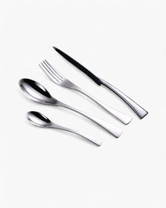 Repas en famille, dîners et rassemblements festifs. Vaisselle sophistiquée qui allie beauté et praticité. - Product Image 2