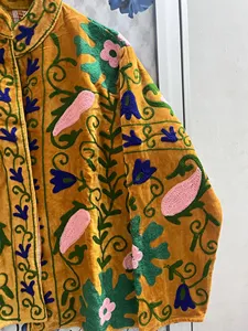 Chaqueta de Algodón con Bordado Suzani en Terciopelo Amarillo Mostaza de Lujo, Patrón Floral, Estilo Boho, Manga Larga, Cuello Alto, Abrigo de Invierno para Mujer - Product Image 3