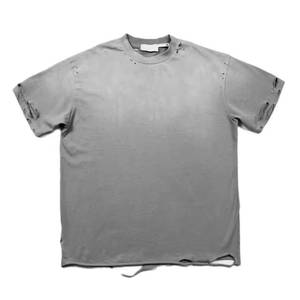 Camiseta Oversize Desgastada con Efecto Deslavado, Estilo Vintage Grunge con Detalles Rotos, Streetwear, Logotipo Personalizado, Unisex, Casual, Calidad Premium - Product Image 1