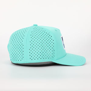 หมวกเบสบอลทรงสปอร์ตหรูหรา 5 แผง ขอบโค้ง ป้องกันน้ำ พร้อมโลโก้ PVC ยาง ปรับสายได้ เหมาะสำหรับทุกเพศ - Product Image 4