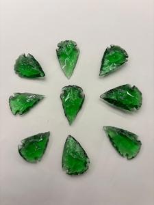 Pointe de flèche en verre d'obsidienne verte, pierre brute, pointe de flèche en cristal vert pour la fabrication de bijoux, artisanat, décoration, vente en gros - Product Image 1