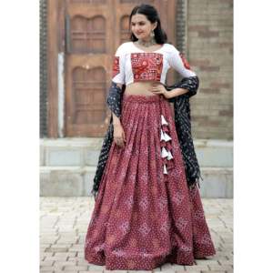 Conjunto Lehenga Choli de mujer de diseñador tradicional - Product Image 4