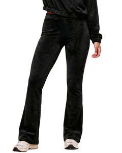 Ensemble de survêtement noir 2 pièces pour femme avec veste zippée et pantalon évasé, style esthétique avec baskets - Product Image 3