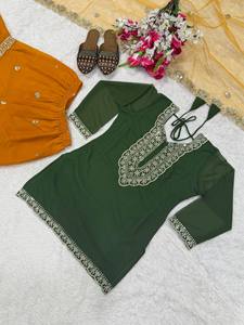 Ensemble Sharara vert avec sequins Zardosi brodés et imprimé numérique, avec dupatta, pour femme, idéal pour mariage indien, fête ou festival - Meilleure vente - Product Image 4