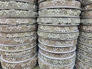 Offres en Gros de Rouleaux de Dentelle Organza Brodés de Perles à Motifs Géométriques Solubles dans l'Eau, Écologiques, Dorés et Argentés de Luxe - Product Image 2