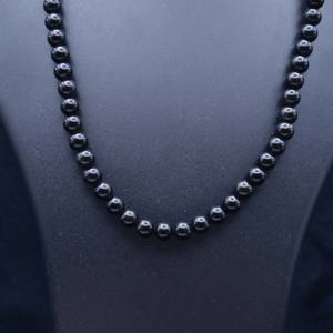 Collar de cuentas de ónix negro hecho a mano, joyería de piedra negra con cierre dorado, collar minimalista, regalo de San Valentín. - Product Image 5