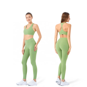 Ensemble de yoga 2 pièces uni grande taille, écologique, respirant, lavé, avec brassière de sport sans manches et leggings, fabriqué au Pakistan - Product Image 3