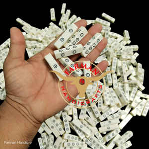 Dado de 4 caras hecho a mano con hueso de búfalo blanco, ecológico, accesorio de juego a precio económico - Product Image 6