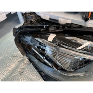 ไฟหน้ามือสอง E-class ด้านขวา A2139066601 - Product Image 2