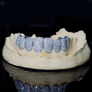 Juego Completo Premium de Grillz de Moissanita y Plata 925, con Incrustaciones de Piedras, para Dientes Superiores e Inferiores, Joyería Dental Personalizada Estilo Hip Hop - Product Image 6