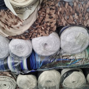 Hecho en Corea, 95% poliéster, 5% spandex, tela ITY estampada en lote, muchos diseños florales, la mejor calidad, hermosos diseños. - Product Image 3