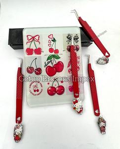 Pince à épiler à pointe en fibre pour extensions de cils, revêtement en poudre rouge à 90 degrés, avec porte-clés Hello Kitty rouge, logo personnalisé, instruments de beauté - Product Image 6