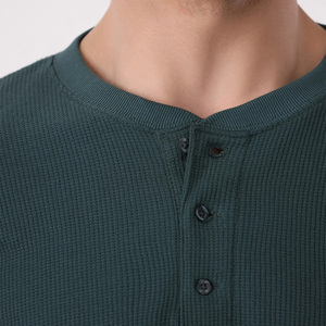 Camiseta de Manga Larga de Verano, Mezcla de Poliéster y Algodón, Cuello Henley, Tejido Waffle, Camiseta de Manga Larga para Hombre, Estilo Polo Old Money - Product Image 3