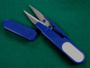 Coupe-fil DK-450 avec poignée en plastique |   Ciseaux à broder avec manche en plastique, lame en acier inoxydable, ciseaux de tailleur - Product Image 3