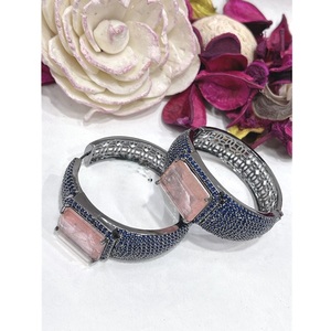 ต่างหูประดับเพชรซิร์คอนคุณภาพดีเยี่ยม สีเงินสดใส สำหรับผู้หญิงและเด็กผู้หญิง เหมาะสำหรับงานกลางคืนและงานปาร์ตี้ - Product Image 1