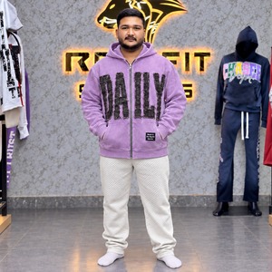 Sudadera con capucha unisex personalizada con cremallera completa, estilo urbano, manga larga, estampado gráfico, bolsillo canguro, puños acanalados, etiqueta personalizada OEM ODM - Product Image 1
