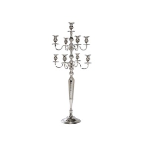 Ensemble de 2 chandeliers sur pied en aluminium poli argenté, grands, à 5 et 9 bras, pour décoration d'événements de mariage - Product Image 4