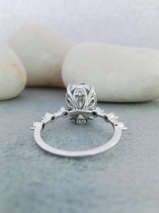 Bague de fiançailles solitaire en or massif 14 carats avec diamant de laboratoire VVS/VS EF de forme ovale, 3,0 carats, bague de mariage blanche - Product Image 6