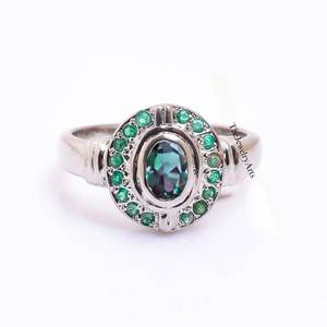 Anillo Solitario Único de Alejandrita, Anillo de Boda, Piedra que Cambia de Color, Anillo de Piedra de Nacimiento de Junio, Circonita Cúbica Esmeralda, Anillo Art Deco para Regalo - Product Image 6