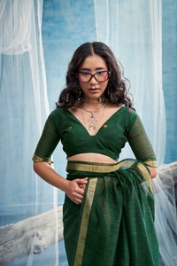 Sari de Seda Pura Kanchipuram Tejido a Mano Más Vendido con Sari de Seda Pura Tejida con Zari para Bodas - Product Image 3