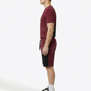 Conjunto de camiseta y pantalones cortos de verano para hombre, ligero, diseñado para uso diario, actividades al aire libre y un look informal y relajado. - Product Image 3