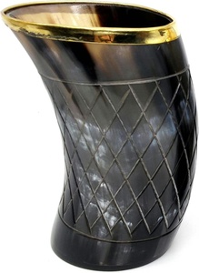 Tazas de Cuerno Vintage Pulido de Lujo con Borde Dorado y Patrón de Diamantes, Material Orgánico Ecológico para Decoración del Hogar - Product Image 3