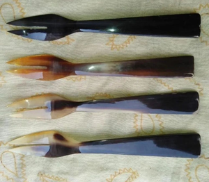 Juego de Cubiertos Impermeables de Cuerno de Búfalo, Cuchara, Tenedor y Cuchillo Tallados a Mano con Forma Natural, para Navidad - Product Image 6