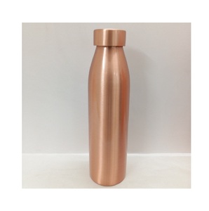 Bouteille d'eau en cuivre pur, faite à la main, bouteille ayurvédique réutilisable pour la maison, le bureau, les voyages, la salle de sport, la remise en forme et l'usage quotidien - Product Image 5