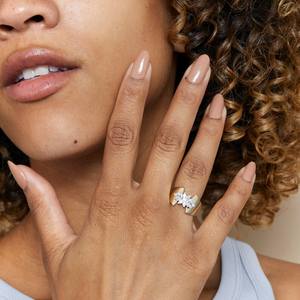 Anillo de moissanita con corte marquesa y racimo de diamantes para mujer, de plata 925 original, banda ancha, joyería fina premium para ella. - Product Image 3