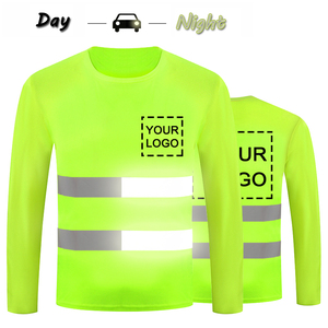 Camiseta de Seguridad de Alta Visibilidad Verde Lima con Franjas Reflectantes, Logotipo Personalizado, Uso Diurno y Nocturno - Product Image 6