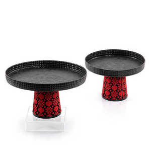 Support à gâteau en métal de luxe noir, revêtement aluminium, nouveau design, pour la présentation de cupcakes, idéal pour la décoration de table d'hôtel. - Product Image 1