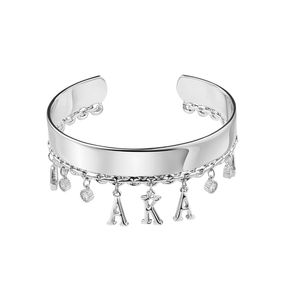 Bracelet manchette ouvert élégant argenté avec breloques lettres décoratives, accessoire de bijouterie pour femme, idéal pour mariage et soirée - Product Image 1