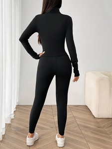 Ensemble de yoga et de sport trois pièces Atlaset Performance pour femmes, vêtements de sport sans couture, leggings taille haute, soutien-gorge, veste, OEM ODM, marque privée - Product Image 2