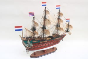 DE ZEVEN PROVINCIEN Painted - Handcrafted Wooden Model inspired by Tall Ship from Netherlands - Product Image 3