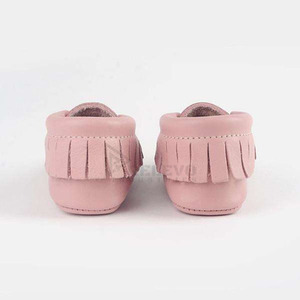 Chaussures en cuir pour bébé, premières chaussures de marche, semelle souple et flexible, antidérapantes, confortables, légères, respirantes, pour usage quotidien - Product Image 3